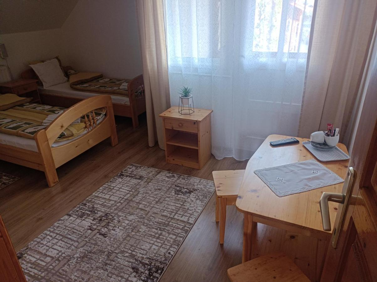 Narcisz B&B Corund  Εξωτερικό φωτογραφία